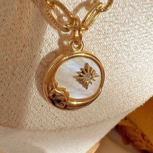 18K Gold Plated crescent Moon Mother Of Pearl Necklace Stainless Steel jewelry - Picture 8 of 12